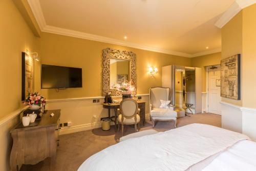 Coombe Abbey Hotel - Room Types and Booking