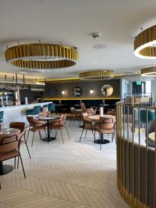 Courtyard by Marriott London Heathrow Airport - Business Services