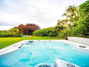 Crofton House Hotel - Guest Reviews and Ratings