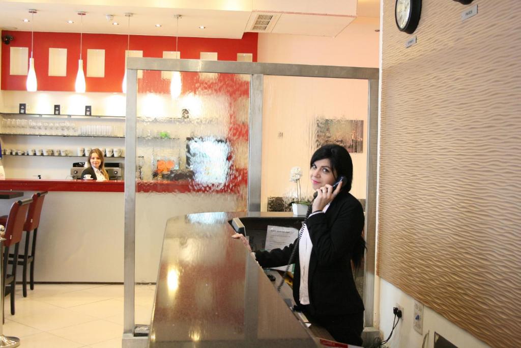 Cromwell International Hotel - Guest Ratings Overview