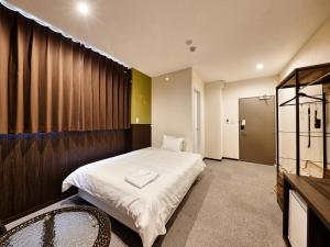 Crown Hotel Okinawa Annex - Check-in and Check-out