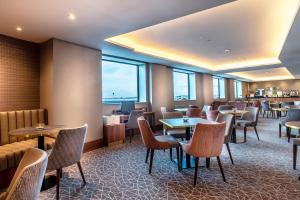 Crowne Plaza London Heathrow T4, an IHG Hotel - Exceptional Guest Reviews and Ratings