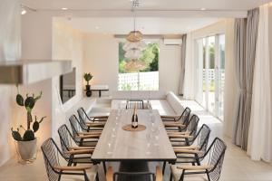 Crystal Villa Bayside - Policies and Restrictions