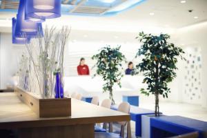 Daiwa Roynet Hotel OSAKA-SHIN UMEDA ANNEX - Policies and Taxes