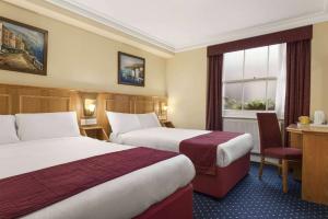Days Inn Hyde Park - Nearby Attractions