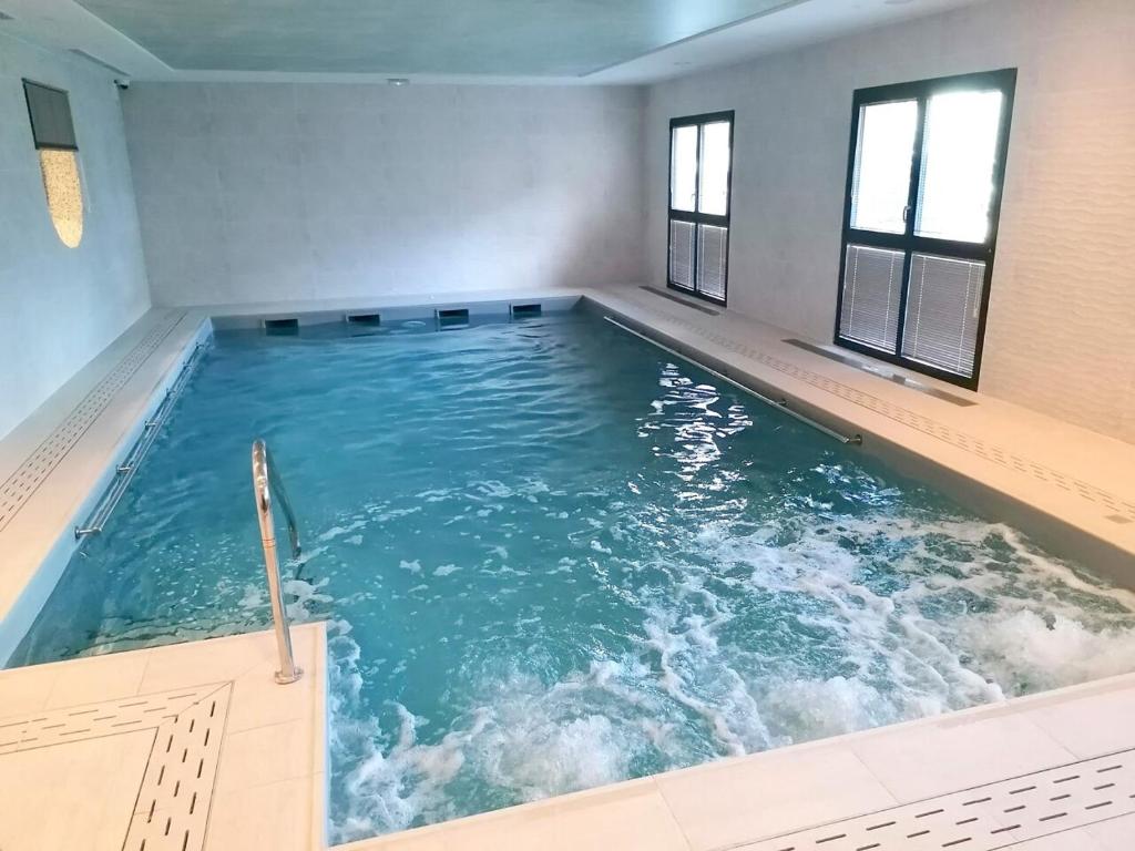 DOMITYS LES SALINES - Facilities and Services