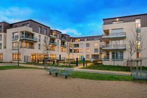 DOMITYS THE SALAMANDER - How To Book Your Stay