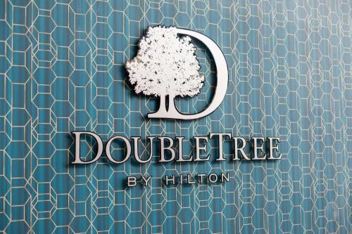 DoubleTree by Hilton Hotel Newcastle International Airport - Delicious Dining Options