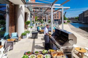 DoubleTree by Hilton Leeds - Exceptional Amenities