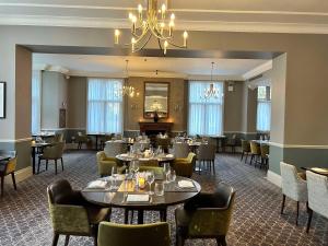 DoubleTree by Hilton St. Annes Manor - Location and Accessibility