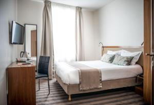 Eiffel Art Hotel - About Staying Here