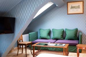 Elysées Hotel - Guest Ratings and Reviews