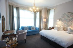 Embankment Hotel - Booking Information