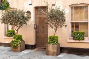 Fielding Hotel - Check-in and Check-out