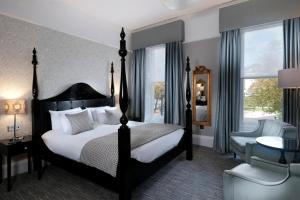 Francis Hotel Bath - Location and Accessibility
