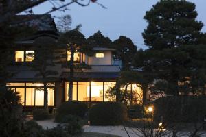 Futsukaichi Hot Spring – Daimaru Besso Review - Local Attractions and Activities
