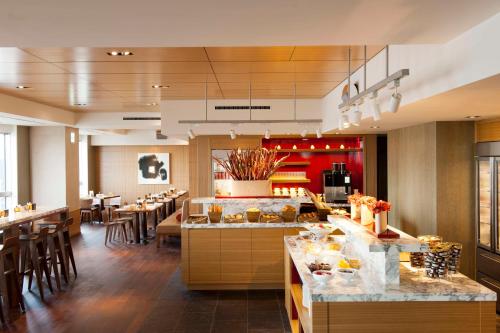 Grand Hyatt Tokyo - Concierge and Business Services