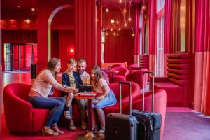 Grand Magic Hotel Marne La Vallée - Dining Experience