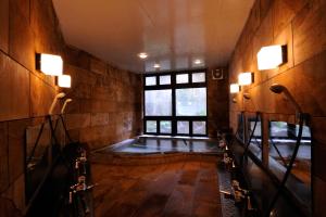 Hakuba Onsen Ryokan Shirouma-so - Booking Information