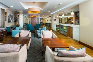 Hampton by Hilton Birmingham Jewellery Quarter - Business Services