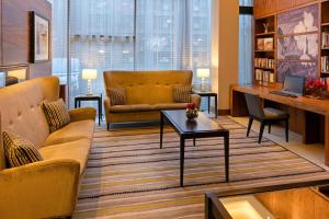 Hampton by Hilton London Croydon - Modern Room Features