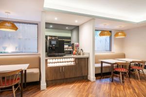 Hampton by Hilton Sheffield - Accessibility and Location