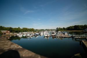 Harpers Steakhouse With Rooms, Southampton Swanwick Marina - Amenities and Facilities
