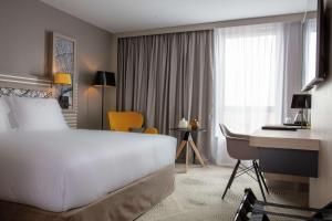 Hilton Garden Inn Paris Massy - Accessibility and Transportation