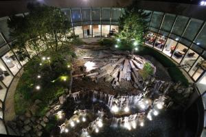 Hilton Tokyo Narita Airport - Dining Options