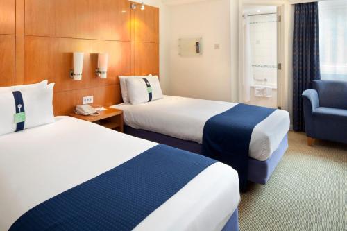 Holiday Inn Basingstoke, an IHG Hotel - Nearby Attractions and Accessibility