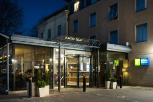 Holiday Inn Express Bath, an IHG Hotel - Policies and Check-In/Check-Out