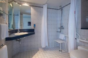 Holiday Inn Express London Chingford, an IHG Hotel - Dining Options