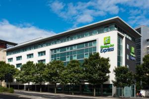 Holiday Inn Express Newcastle City Centre, an IHG Hotel - Room Accommodations