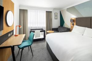Holiday Inn London-Bexley, an IHG Hotel - Room Features