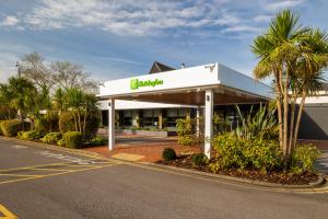 Holiday Inn Reading South M4 Jct 11, an IHG Hotel - Additional Services