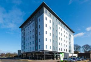 Holiday Inn Stevenage, an IHG Hotel - Accessibility and Location