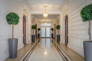 Hotel 33 Marbeuf - About Staying Here