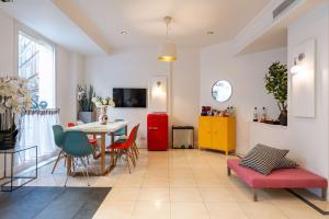 Hotel Acadia - Astotel - Complimentary Services and Offerings