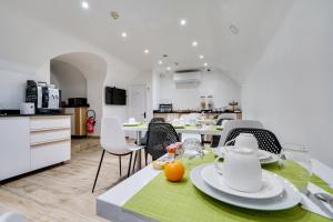 Hotel B Square - Points About Your Stay