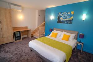 Hotel De La Croix Blanche - Dining Options Available