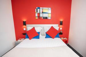 Hotel Du Mont Dore Batignolles - Cancellation and Deposit Policies