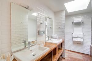 Hotel George - Astotel - Guest Reviews and Feedback