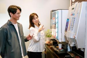 Hotel Hillarys - Amenities and Services