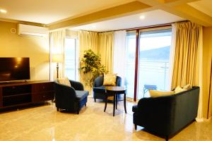 HOTEL HIMALAYA SEA - Policies and House Rules
