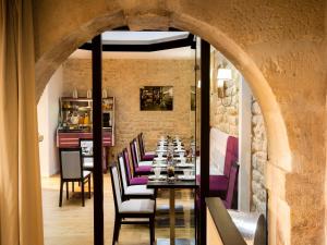 Hotel Jacques De Molay - Guest Reviews and Feedback
