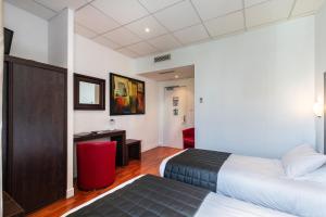 Hotel Jeanne D'arc - Location and Accessibility