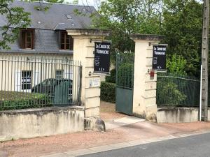 Hotel La Croix De Vernuche - Guest Ratings and Reviews