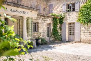 Hotel La Magnaneraie - Accessibility and Policies