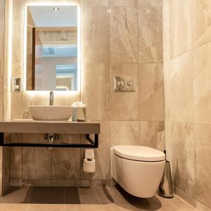 Hotel La Tour - Booking Information