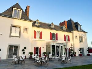 Hotel Le Manoir Du Roselier - Dining Options